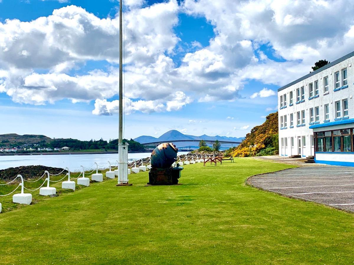 Lochalsh Hotel With Views To The Beautiful Isle Of Skye Кайл-оф-Лохалш Экстерьер фото